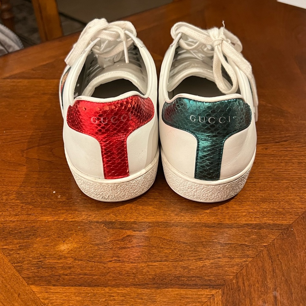 Gucci white sneaker size 9